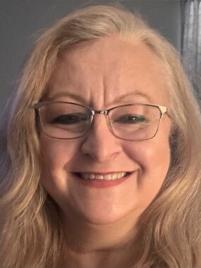 Meet your Posher, Angie